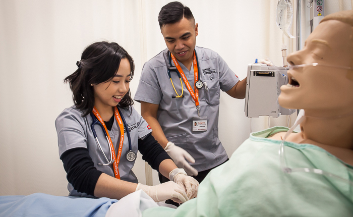 BSN students working in Simulation Lab